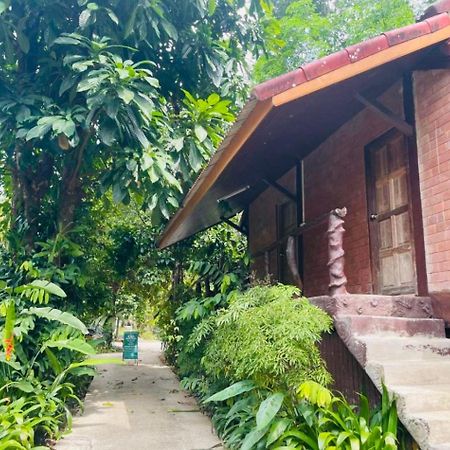 Khaosok Monkeys & River Camps Hotel Khao Sok National Park Exterior photo